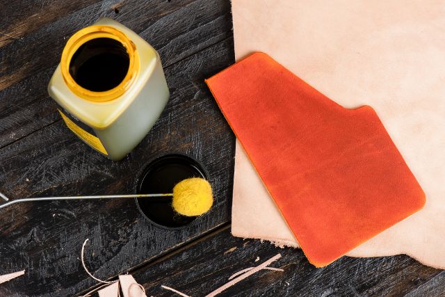 Learn About Leather Dyeing Techniques from Leather Dye Experts
